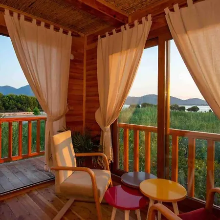 Villa Denize Sifir Havuzlu Jakuzili Bahamas *