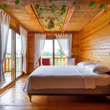Denize Sifir Havuzlu Jakuzili Bahamas Villa