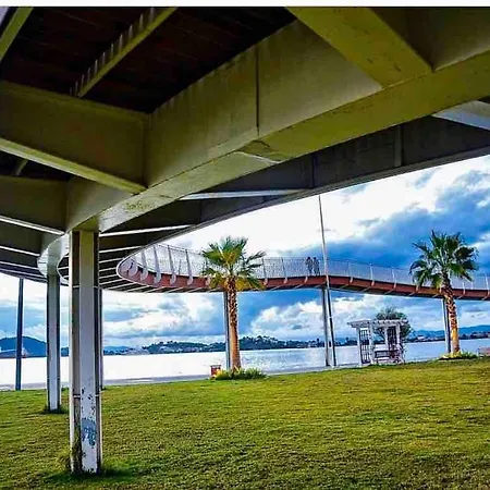 Denize Sifir Havuzlu Jakuzili Bahamas Villa Fethiye