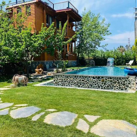Denize Sifir Havuzlu Jakuzili Bahamas Villa *
